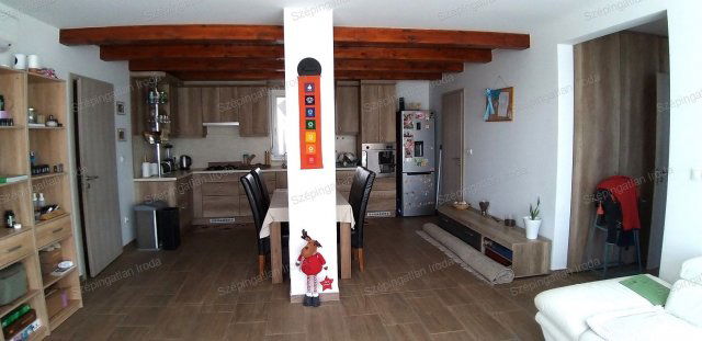 Eladó családi ház, Nagycenken 108.8 M Ft, 5 szobás