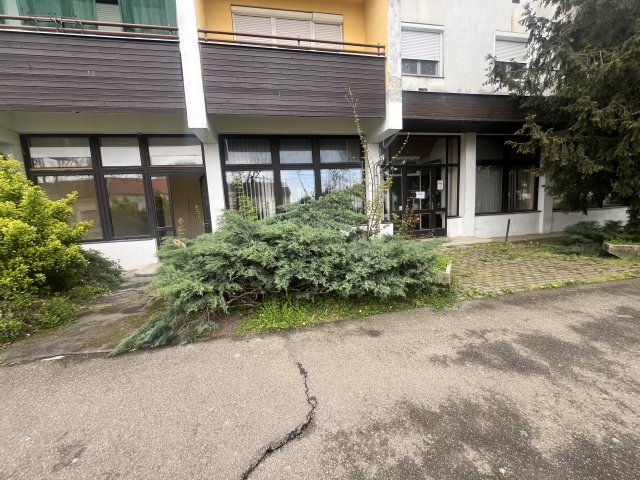 Kiadó ipari ingatlan, Sarkadon, Kossuth utcában 260 E Ft / hó