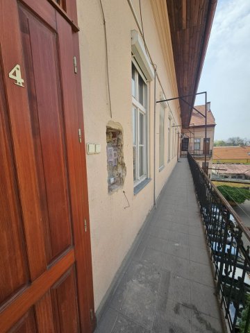 Eladó téglalakás, Debrecenben 75.9 M Ft, 4 szobás