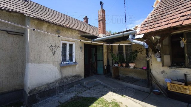 Eladó családi ház, Lovásziban 24 M Ft, 2+1 szobás