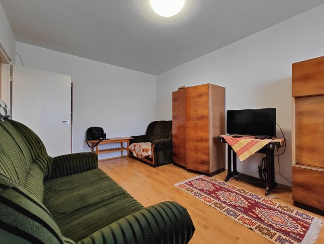 Kiadó panellakás, albérlet, Miskolcon, Középszer utcában