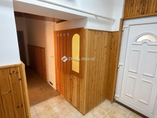 Eladó téglalakás, Pécelen 57 M Ft, 3 szobás