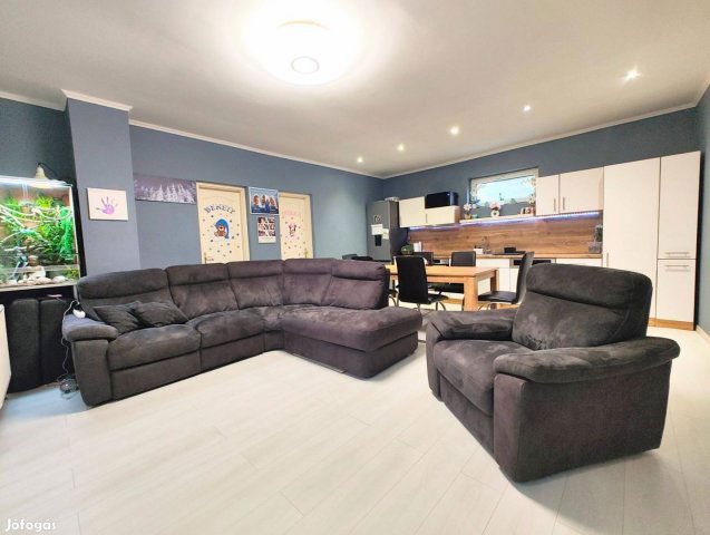 Eladó családi ház, Nyíregyházán 61.9 M Ft, 3 szobás