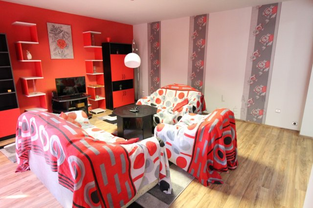 Eladó téglalakás, Szegeden, Bihari utcában 92 M Ft, 4 szobás