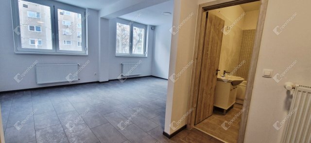 Eladó téglalakás, Miskolcon 28 M Ft, 1+1 szobás