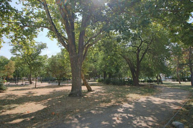 Eladó téglalakás, Győrött 66 M Ft, 2 szobás