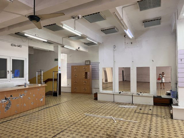 Eladó üzlethelyiség, Ráckevén 80 M Ft, 5 szobás