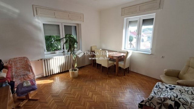 Eladó családi ház, Kecskeméten 69.9 M Ft, 6 szobás