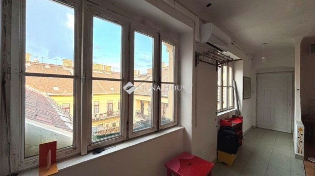 Eladó téglalakás, Budapesten, II. kerületben 55 M Ft, 1+1 szobás