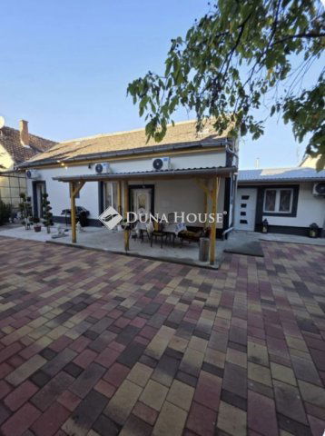 Eladó családi ház, Budapesten, XX. kerületben, Klapka utcában