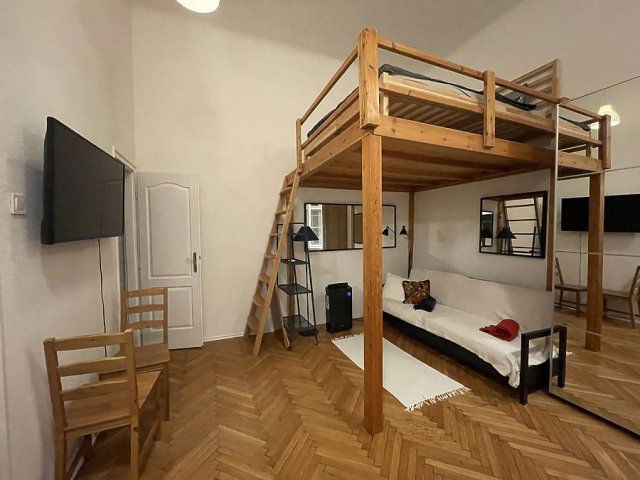 Kiadó téglalakás, albérlet, VI. kerületben, Weiner Leó utcában