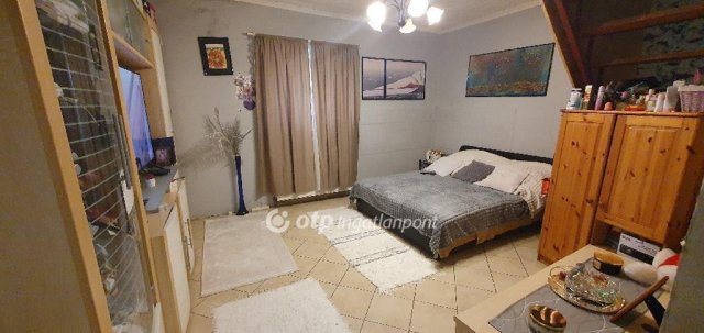 Eladó családi ház, Veszprémben 61.9 M Ft, 2+2 szobás