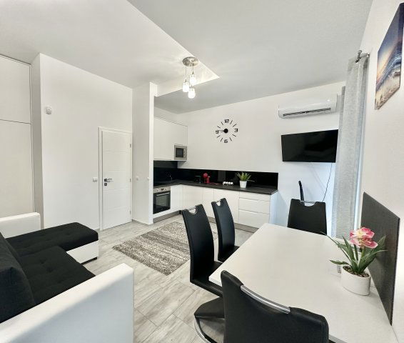 Eladó téglalakás, Balatonalmádiban 85 M Ft, 1+1 szobás
