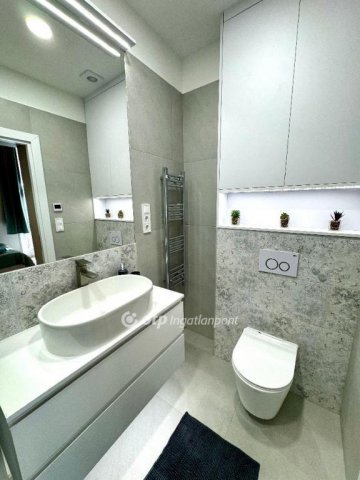 Eladó téglalakás, Budapesten, VII. kerületben 140 M Ft, 4 szobás