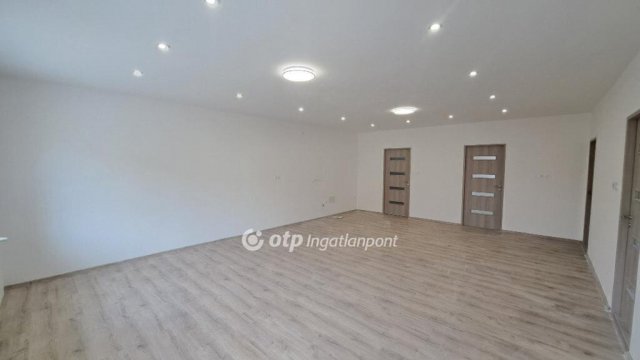 Eladó családi ház, Csanyteleken 34.999 M Ft, 3+1 szobás
