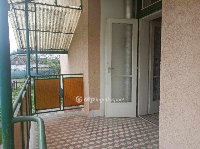 Eladó családi ház, Simontornyán 28.5 M Ft, 2+1 szobás