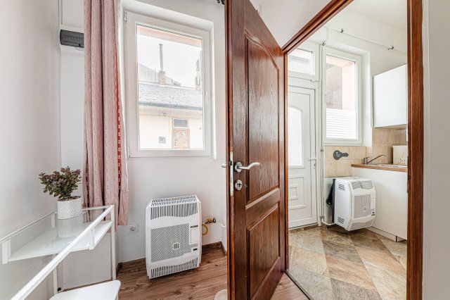 Eladó téglalakás, Budapesten, XV. kerületben 43 M Ft, 1+1 szobás