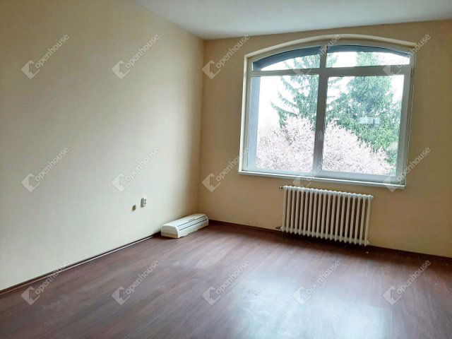 Kiadó iroda, Debrecenben 81 E Ft / hó, 1 szobás