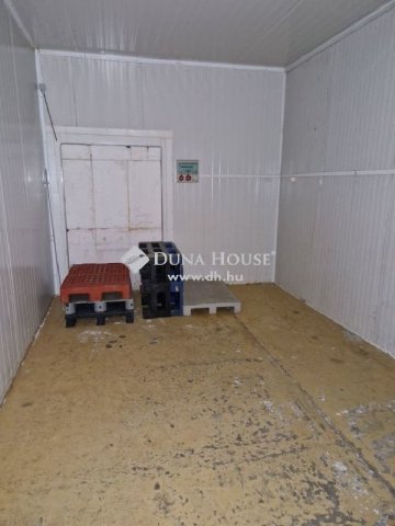 Eladó családi ház, Nagykőrösön 149 M Ft, 6 szobás