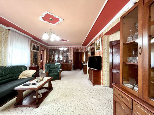 Eladó családi ház, Mikepércsen 99.99 M Ft, 4 szobás