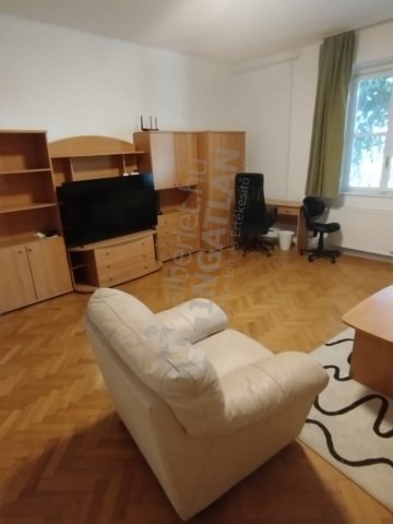 Kiadó téglalakás, albérlet, I. kerületben, Tóth Árpád sétányon