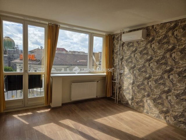 Eladó téglalakás, Budapesten, VIII. kerületben 84.9 M Ft