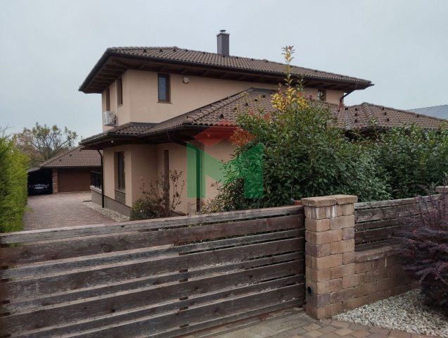 Eladó családi ház, Balatonbogláron 244 M Ft, 5 szobás