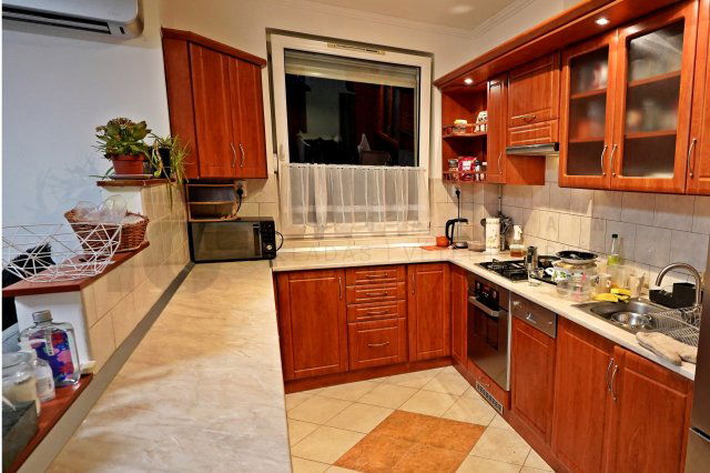 Eladó téglalakás, Szegeden 67.9 M Ft, 1 szobás