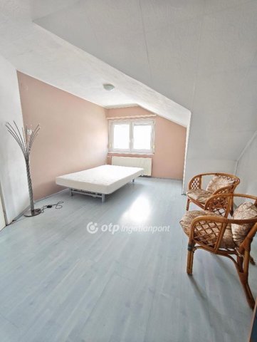 Eladó családi ház, Budapesten, III. kerületben 169 M Ft