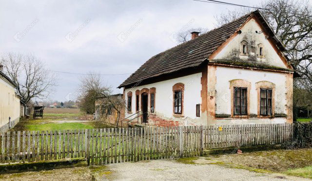 Eladó családi ház, Gyékényesen 7.9 M Ft, 2 szobás
