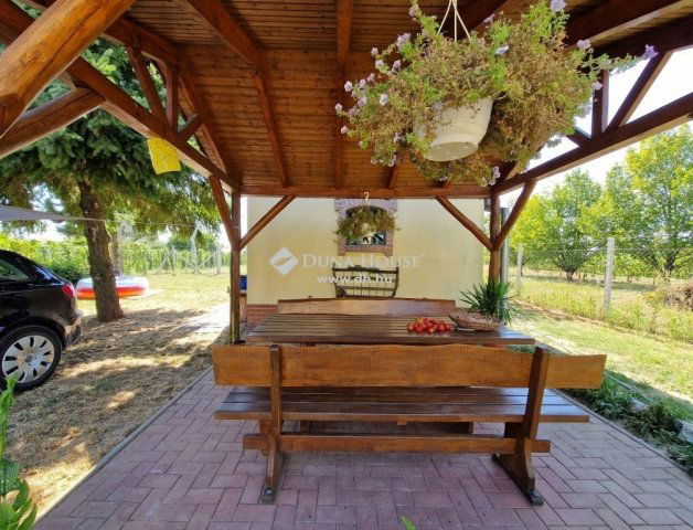 Eladó családi ház, Nagykozáron 35.9 M Ft, 2 szobás