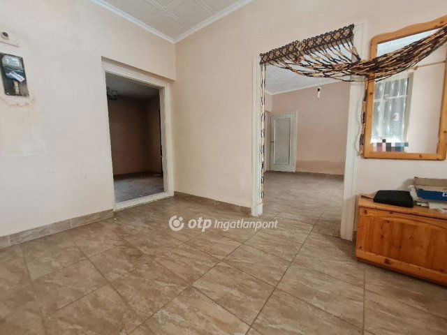 Eladó családi ház, Nagyvisnyón 15 M Ft, 2 szobás