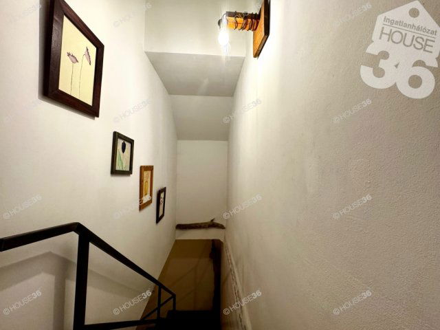 Eladó családi ház, Kecskeméten 89.99 M Ft, 5 szobás