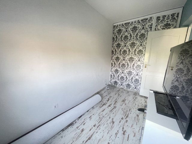 Eladó panellakás, Pakson 28 M Ft, 2 szobás / költözzbe.hu