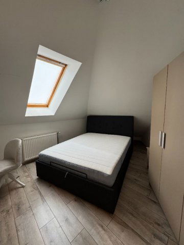 Kiadó téglalakás, albérlet, Pécsett, Citrom utcában, 3 szobás