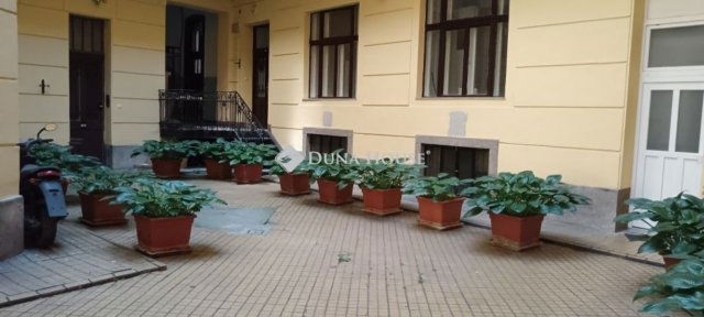 Eladó téglalakás, Budapesten, VII. kerületben 139.9 M Ft