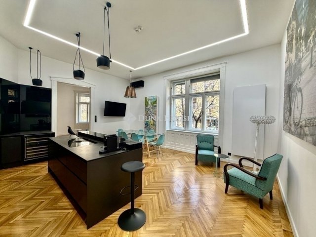 Eladó téglalakás, Budapesten, II. kerületben 250 M Ft, 4 szobás