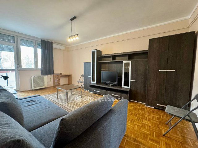 Kiadó téglalakás, albérlet, Debrecenben 180 E Ft / hó, 2 szobás