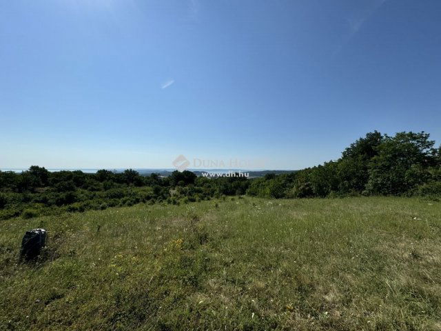 Eladó telek, Pécselyen 99.9 M Ft / költözzbe.hu