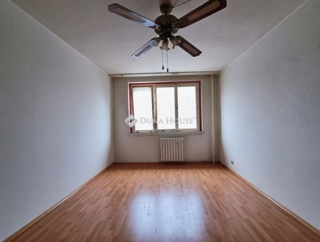 Eladó panellakás, Budapesten, III. kerületben 76.8 M Ft, 3 szobás