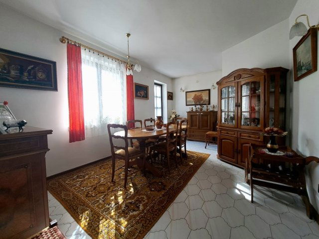 Eladó családi ház, Bólyban 89.9 M Ft, 5 szobás