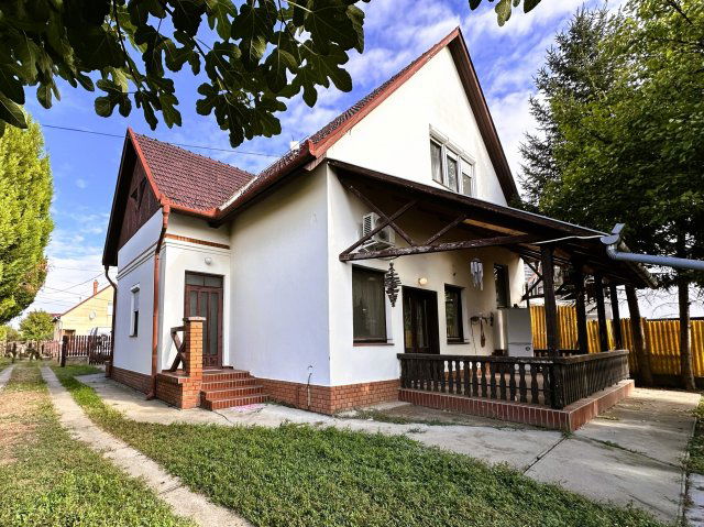 Eladó családi ház, Mezőhegyesen 46 M Ft, 4 szobás