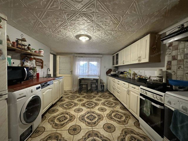 Eladó családi ház, Putnokon 31.99 M Ft, 5 szobás