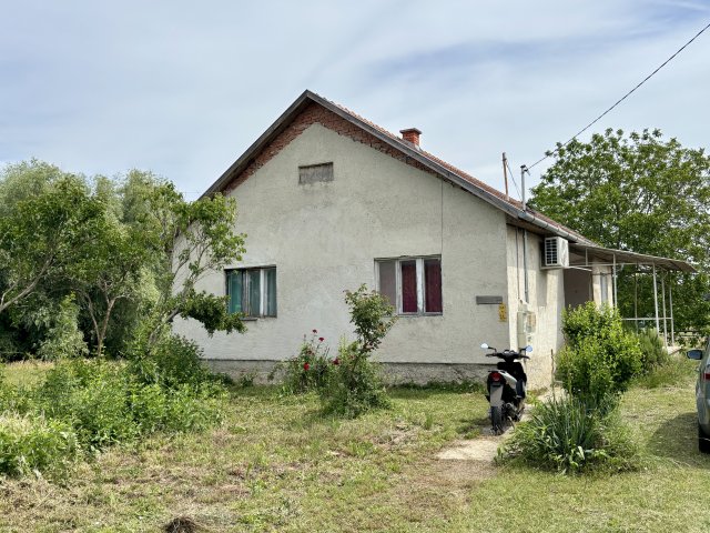 Eladó családi ház, Látrányon 29.99 M Ft, 3 szobás