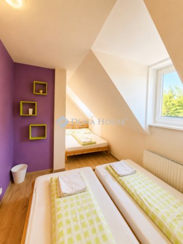 Eladó hotel, Balatonszárszón 190 M Ft, 9 szobás
