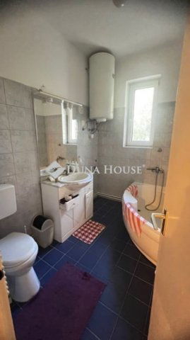 Eladó ikerház, Sárbogárdon 65.9 M Ft, 5 szobás