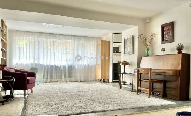 Eladó családi ház, Budapesten, III. kerületben 379 M Ft