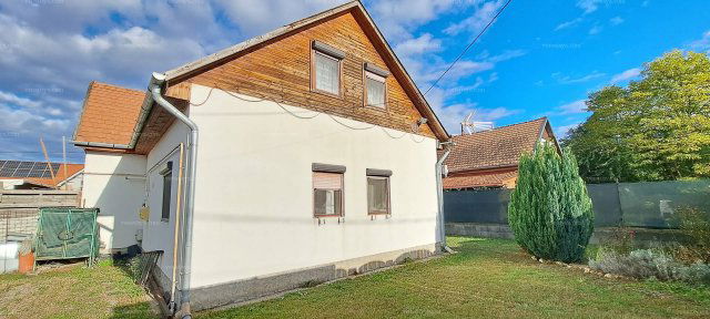 Eladó sorház, Szigethalmon 72.99 M Ft, 3+1 szobás