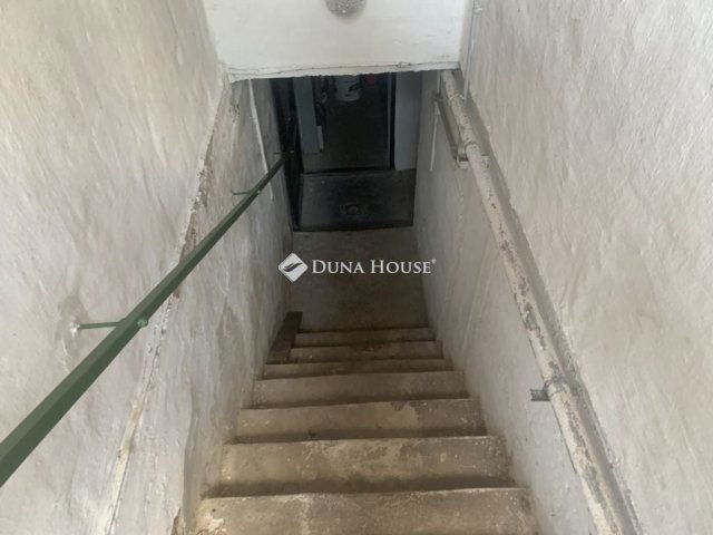 Eladó családi ház, Kerepesen 76.9 M Ft, 2 szobás