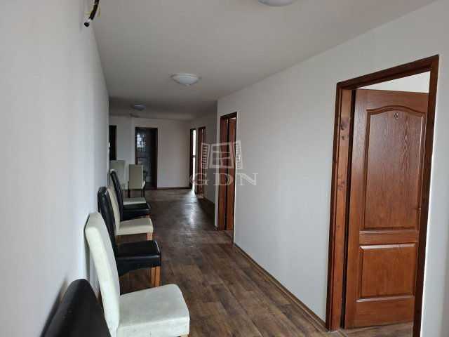 Kiadó ipari ingatlan, Kecskeméten 3000 E Ft / hó